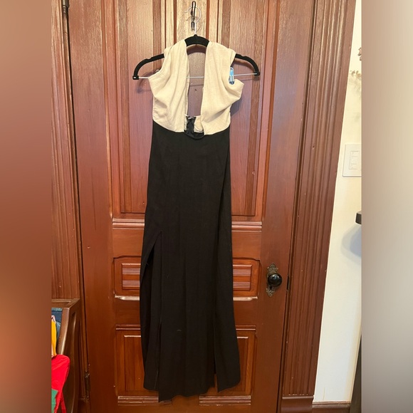 Show Me Your Mumu Millie Maxi linen Dress in Domino, XS/S - Picture 5 of 5